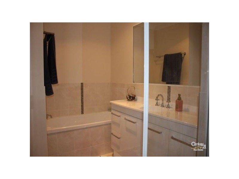 1/30 Haswell Street, Emerald QLD 4720