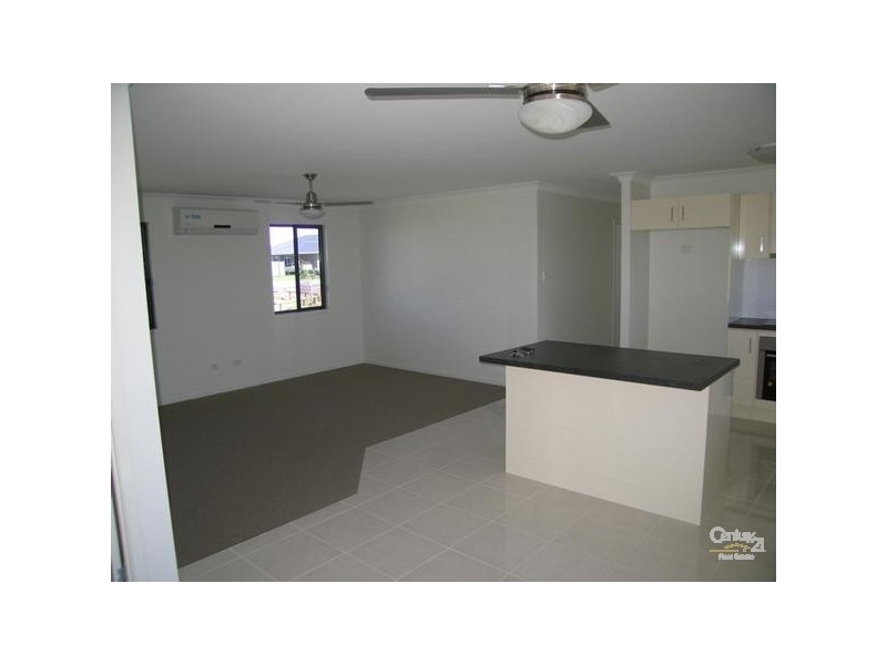 2 Easton Street, Emerald QLD 4720