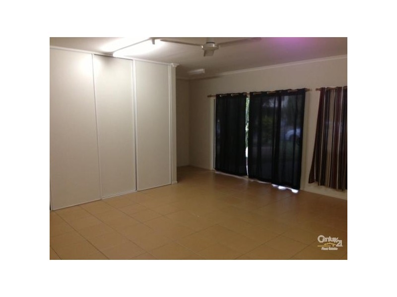 5 Ward Place, Emerald QLD 4720