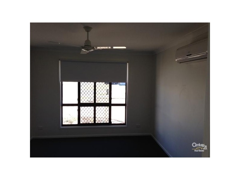 2/15 Singleton Street, Emerald QLD 4720