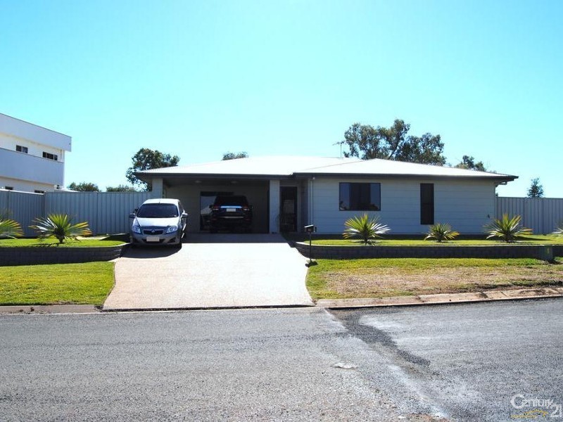 61 Jeppesen Drive, Emerald QLD 4720