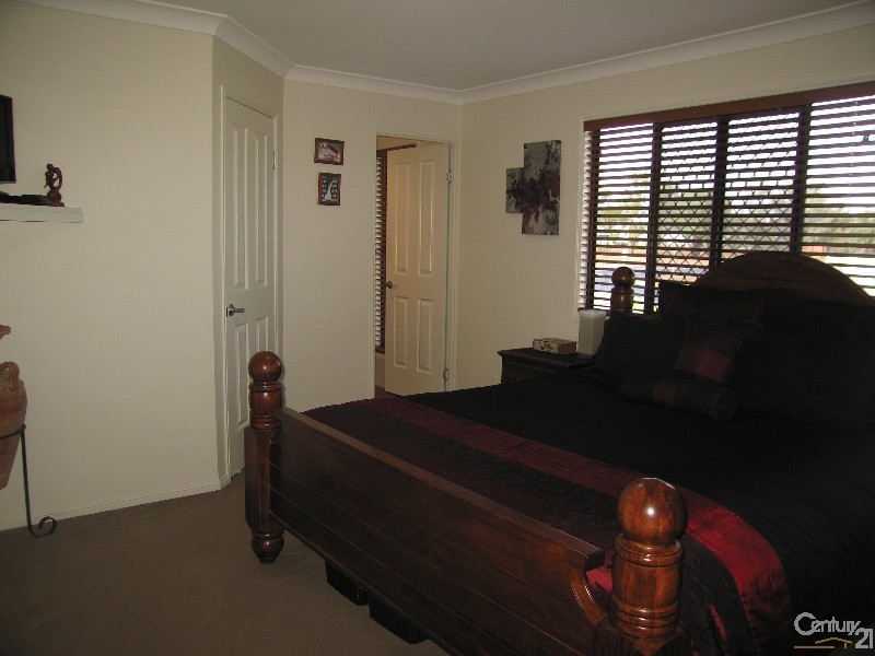 61 Jeppesen Drive, Emerald QLD 4720