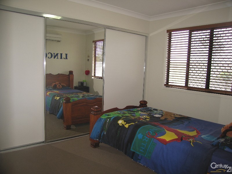 61 Jeppesen Drive, Emerald QLD 4720