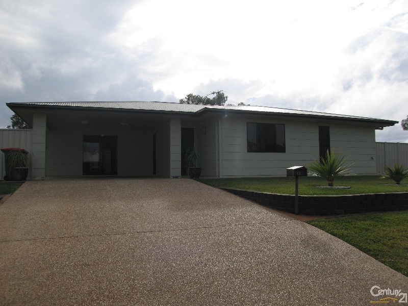 61 Jeppesen Drive, Emerald QLD 4720