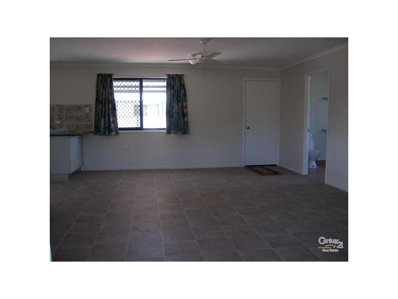 8a Main, Bluff QLD 4702