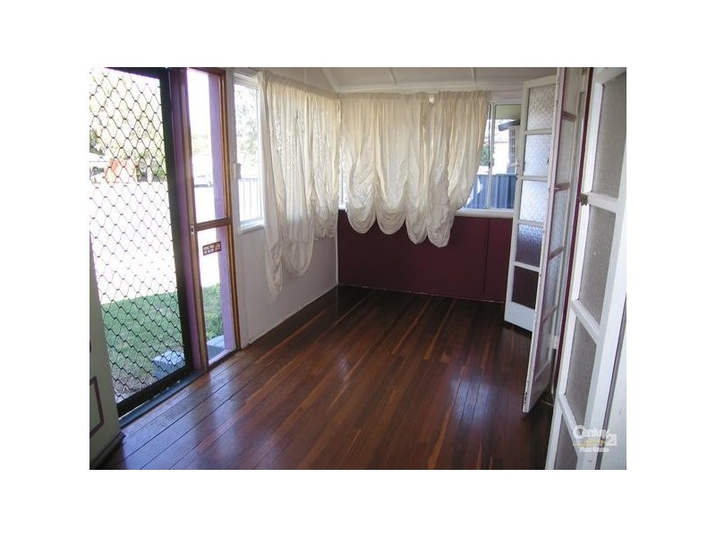 73 Ruby Street, Emerald QLD 4720