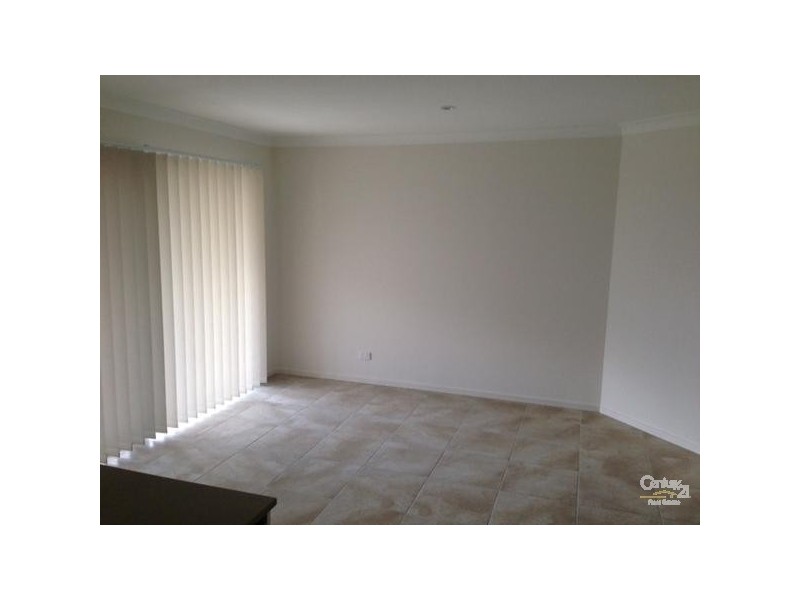 17 Maranda Street, Emerald QLD 4720