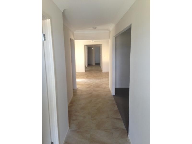 3 Belmont Place, Emerald QLD 4720