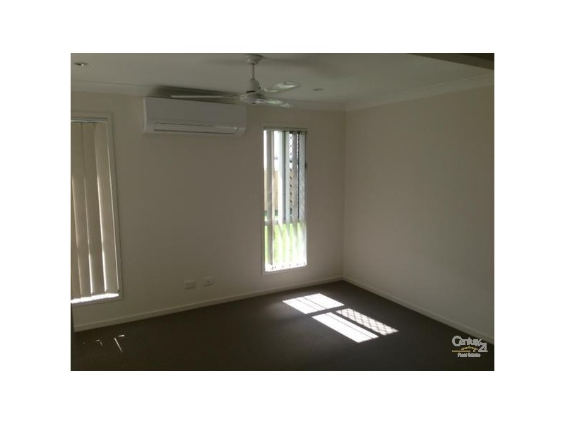 5 Belmont Place, Emerald QLD 4720