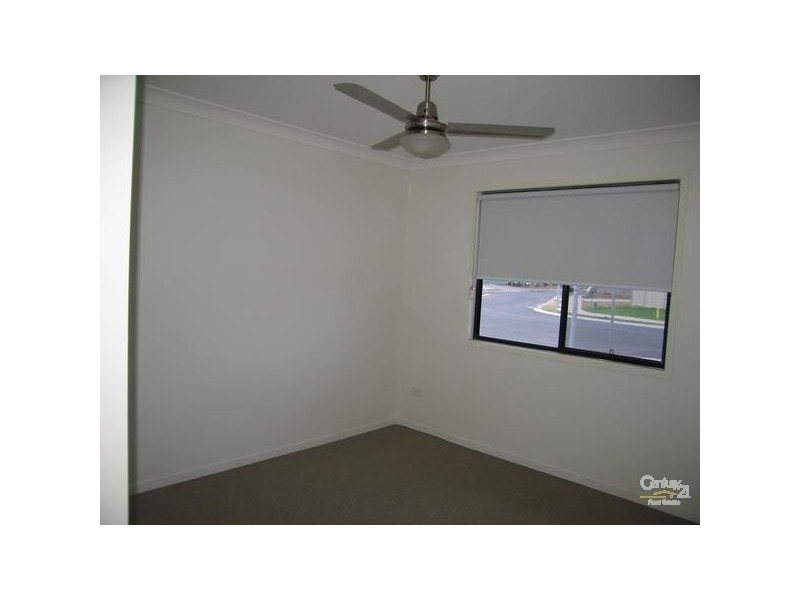 2 Easton Street, Emerald QLD 4720