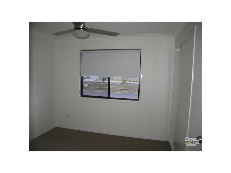2 Easton Street, Emerald QLD 4720