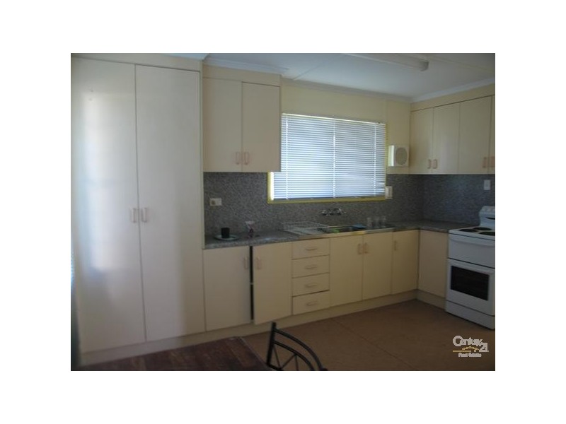 24 Bauhinia, Blackwater QLD 4717