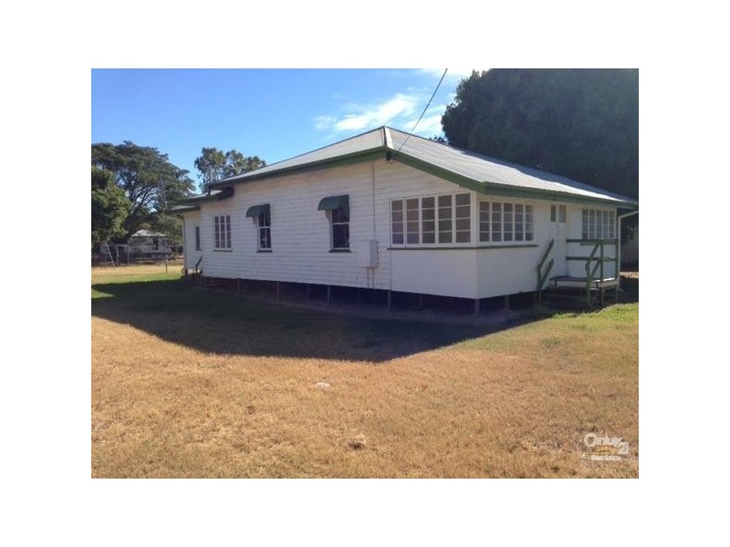 73 Retro Street, Emerald QLD 4720