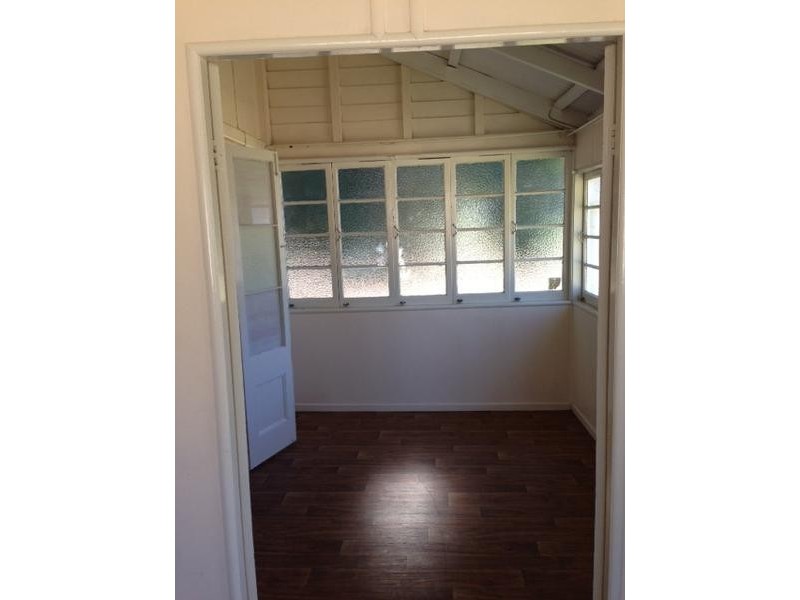 73 Retro Street, Emerald QLD 4720