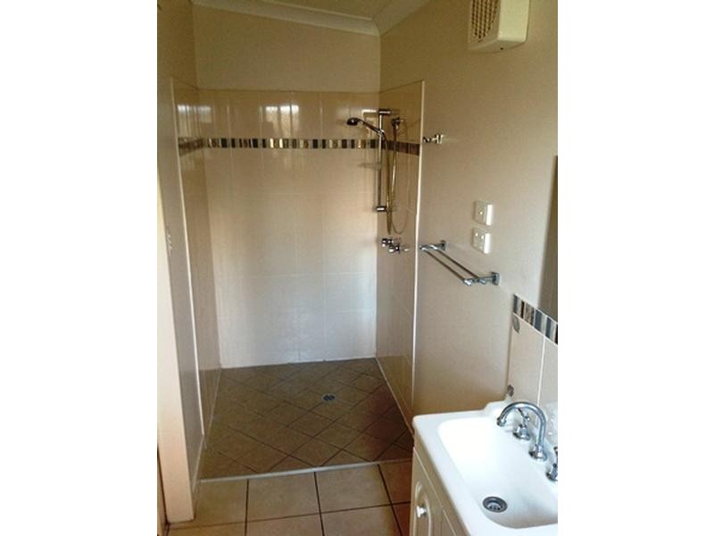 57 Bendee, Blackwater QLD 4717