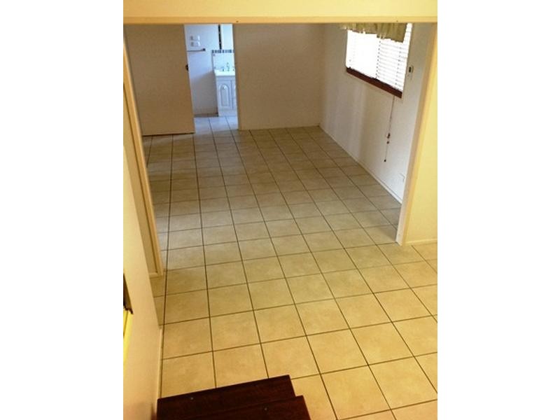 57 Bendee, Blackwater QLD 4717