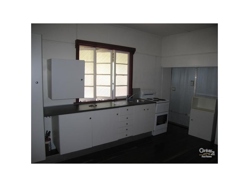 73 Ruby Street, Emerald QLD 4720