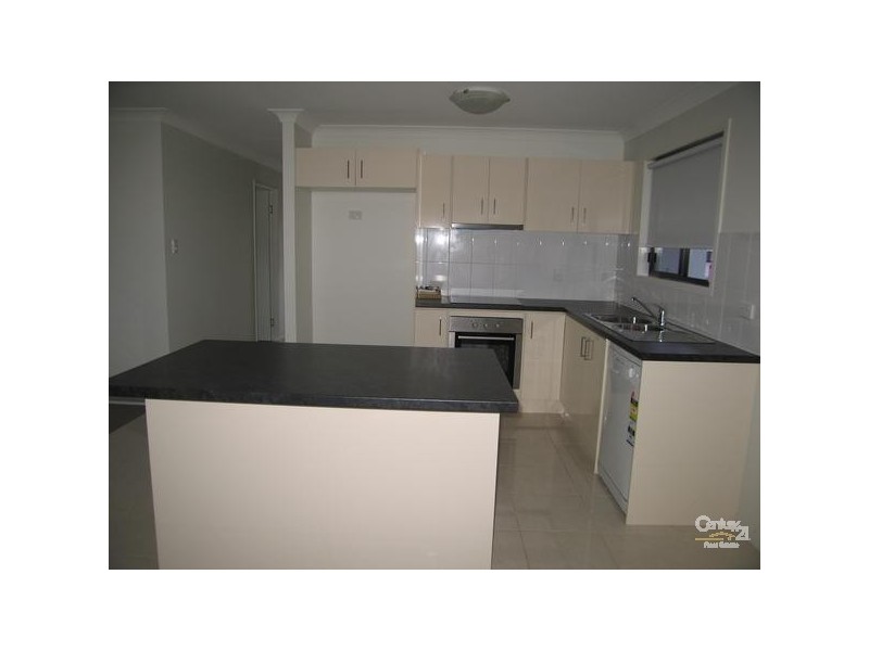 2 Easton Street, Emerald QLD 4720