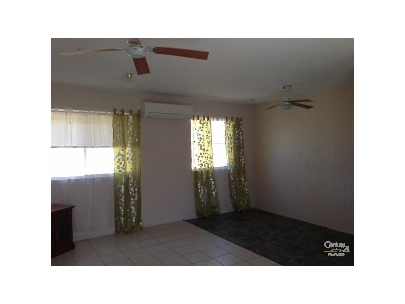 7 Baker Road, Sapphire QLD 4702