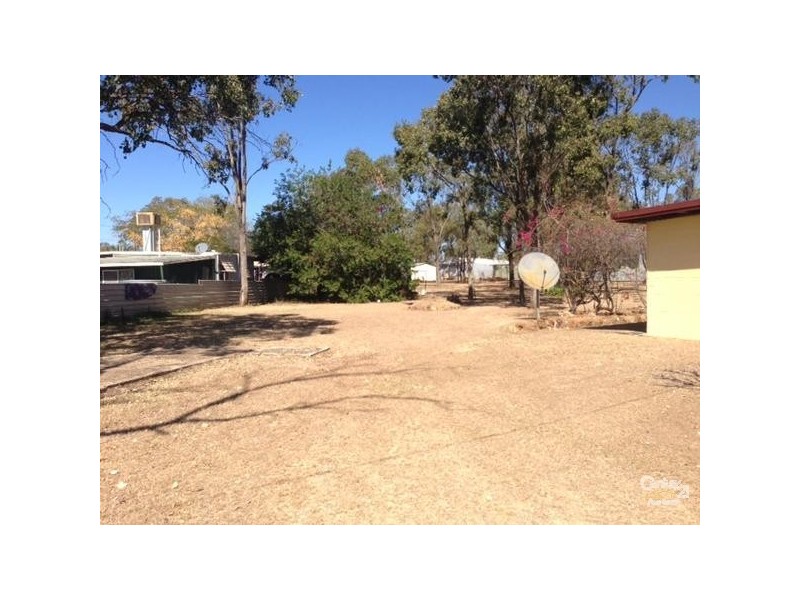 7 Baker Road, Sapphire QLD 4702