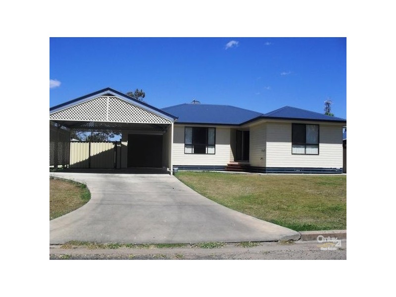 9 Boonery Street, Blackwater QLD 4717