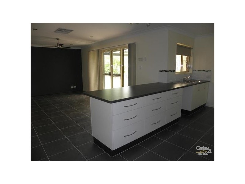 11 Louisa Court, Emerald QLD 4720