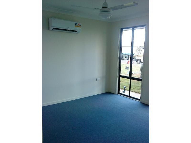 13 Desgrand Street, Emerald QLD 4720