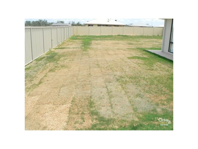 13 Desgrand Street, Emerald QLD 4720