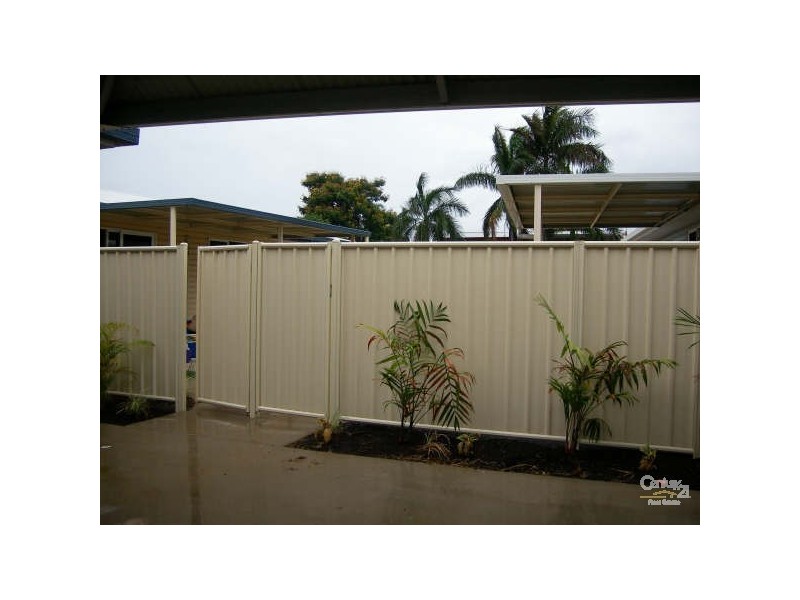 95 b Bauman, Blackwater QLD 4717