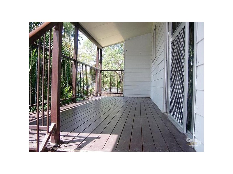 10 Bredhauer Street, Blackwater QLD 4717