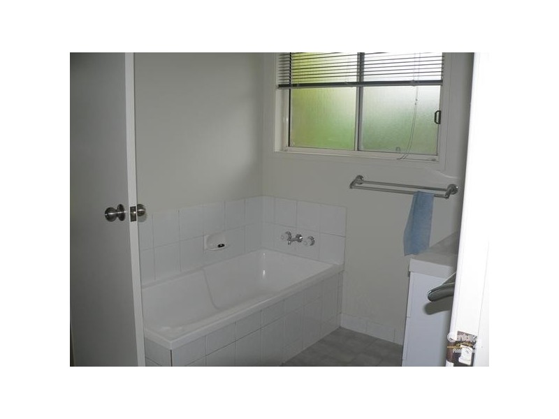 106 Gray Street, Emerald QLD 4720