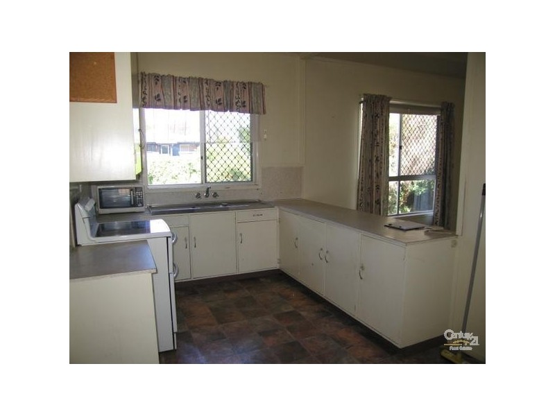 31 Evans Street, Blackwater QLD 4717