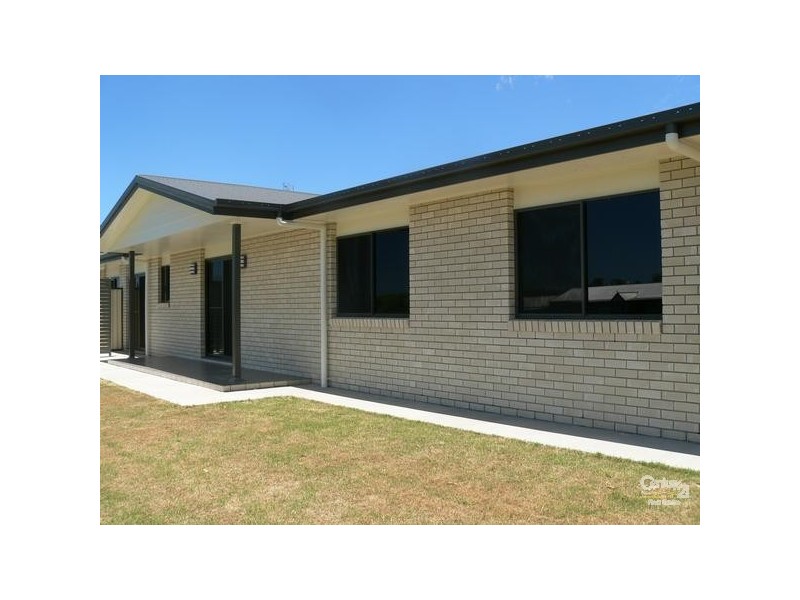 2/2 Burn Street, Capella QLD 4723