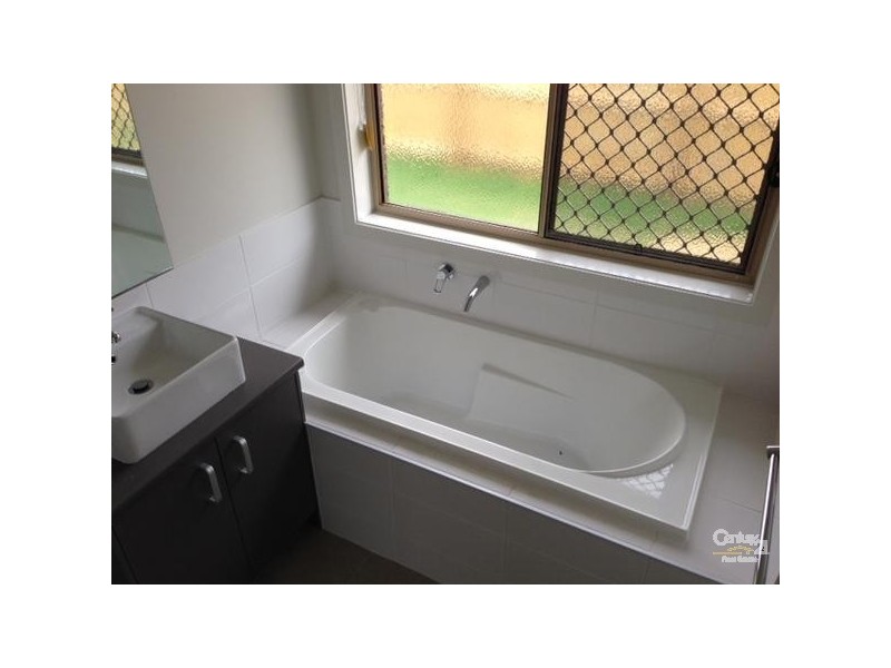 23 Jade Street, Emerald QLD 4720