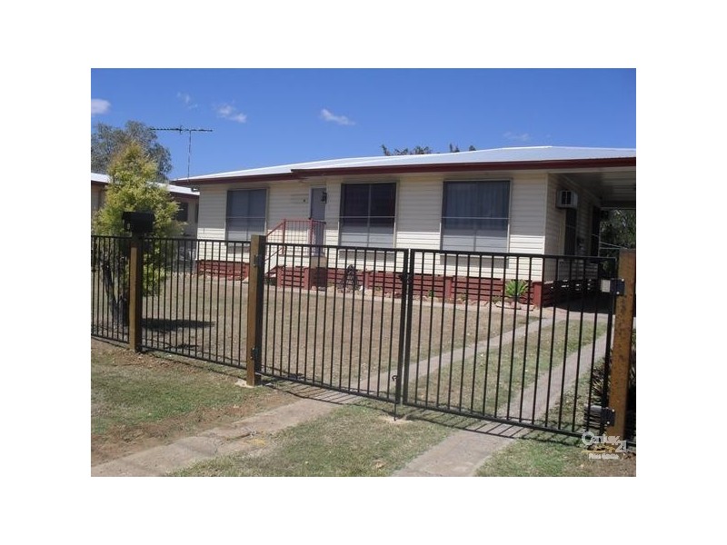 9 Evans street, Blackwater QLD 4717