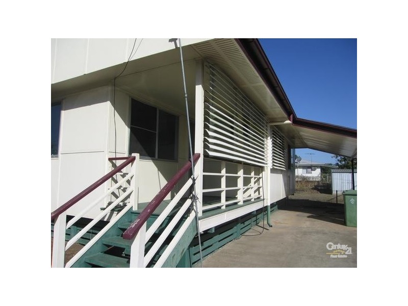 33 Wattle street, Blackwater QLD 4717