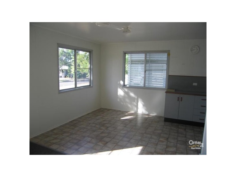 33 Wattle street, Blackwater QLD 4717