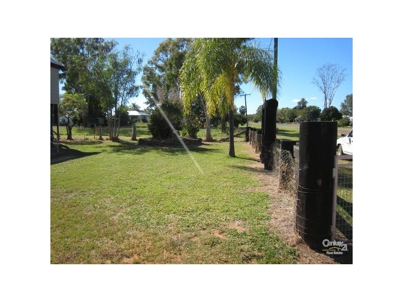 12 Gordon Street, Alpha QLD 4724