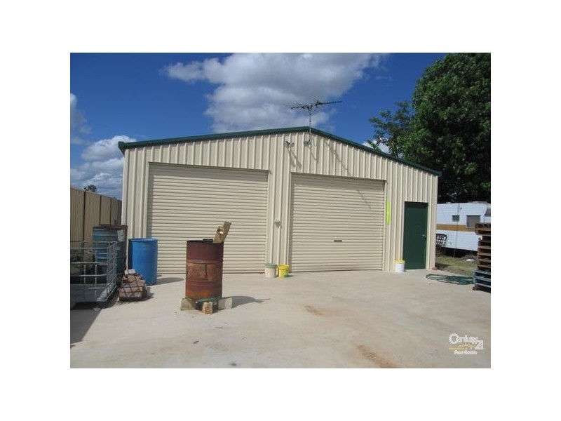 7 Roberts Street, Emerald QLD 4720