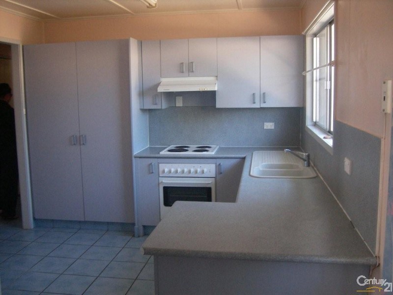 65 Wattle street, Blackwater QLD 4717