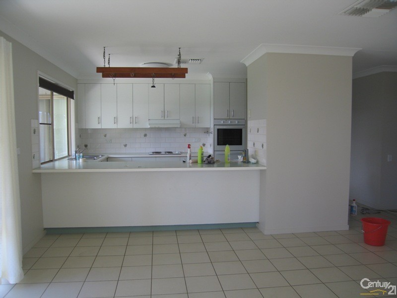 42 Jacqueline Drive, Emerald QLD 4720