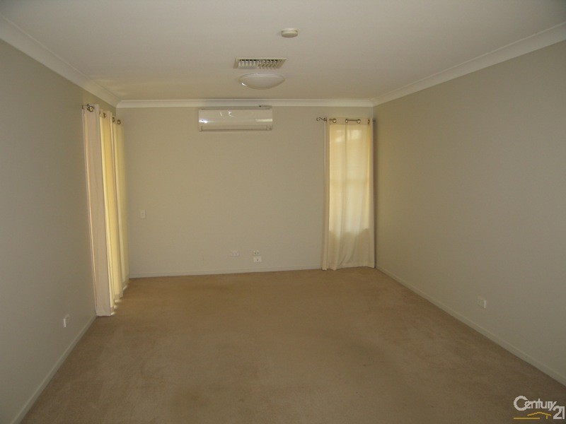 42 Jacqueline Drive, Emerald QLD 4720