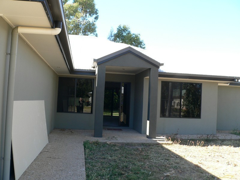 7 Paperbark Place, Emerald QLD 4720