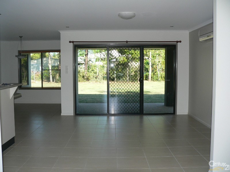 7 Paperbark Place, Emerald QLD 4720