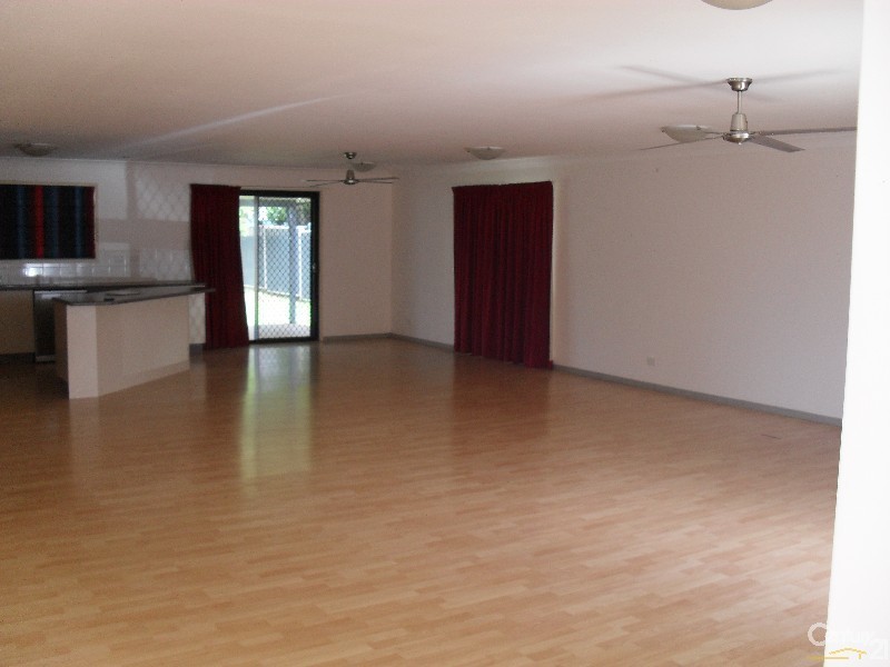 9 Sandalwood Street, Blackwater QLD 4717