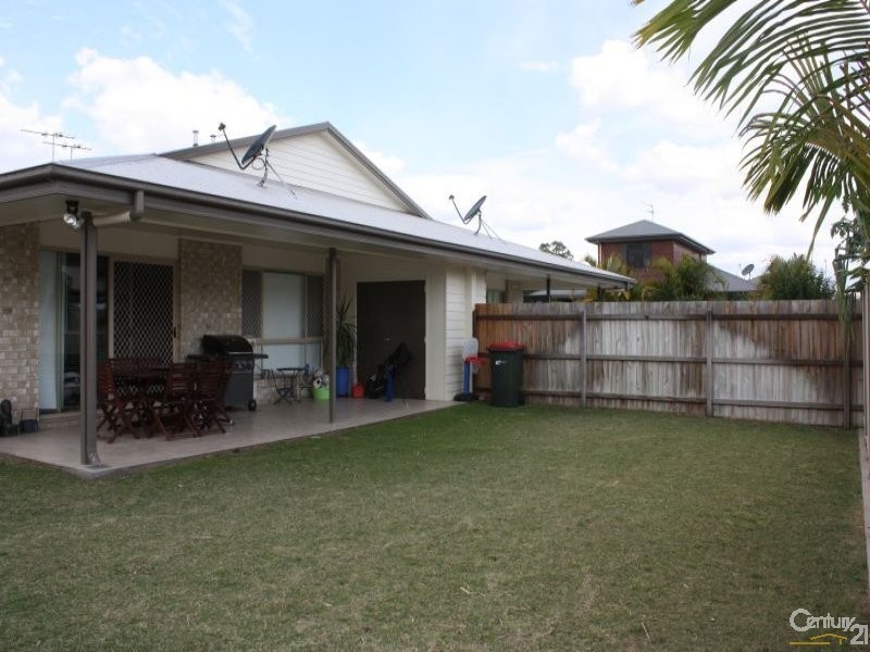 2/30 Haswell Street, Emerald QLD 4720