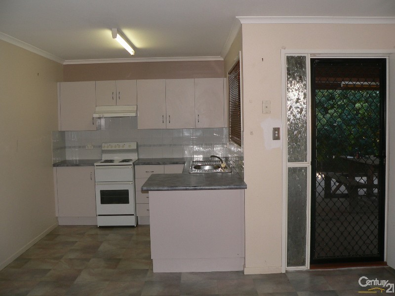 62 Staal Crescent, Emerald QLD 4720