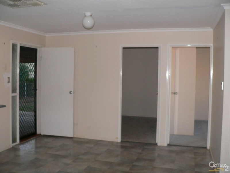 62 Staal Crescent, Emerald QLD 4720