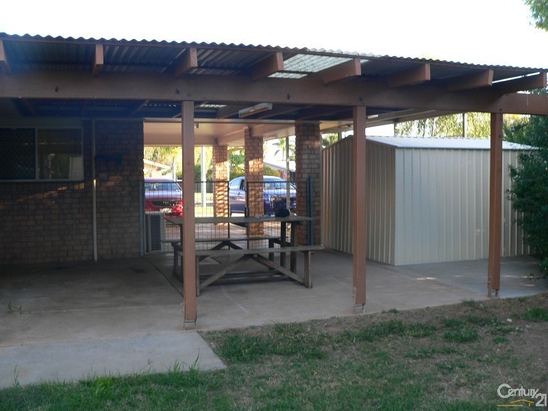 62 Staal Crescent, Emerald QLD 4720