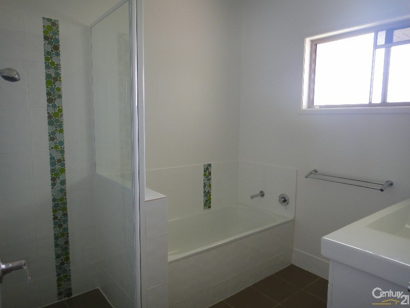 3 Michelle Court, Emerald QLD 4720